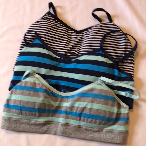 Calvin Klein Other - 4pc Training Bras